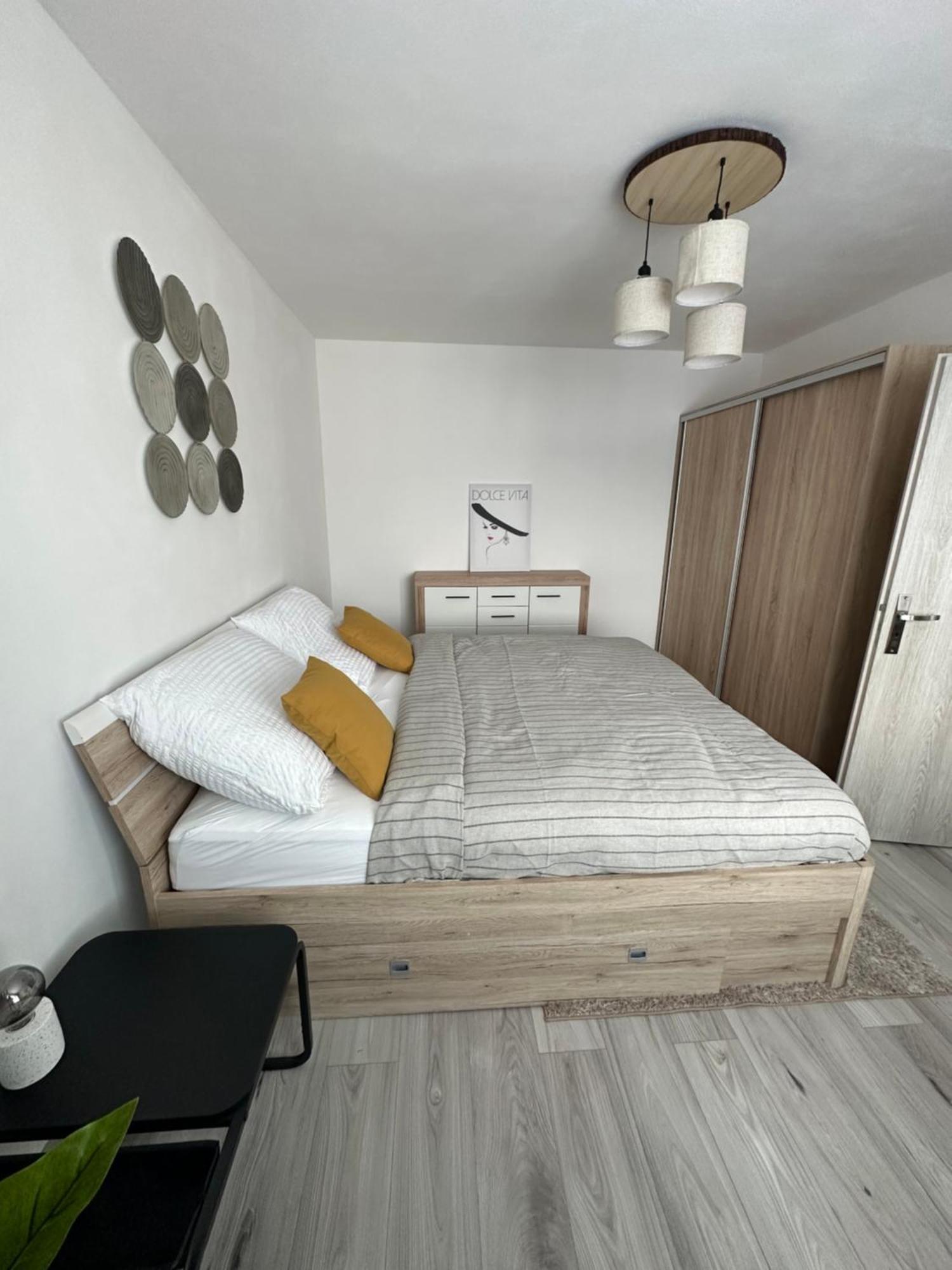 Stylove Ubytovanie V Centre S Parkovanim Zadarmo Zv1 Зволен Экстерьер фото